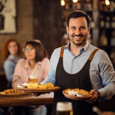 Restaurant and dining facilities