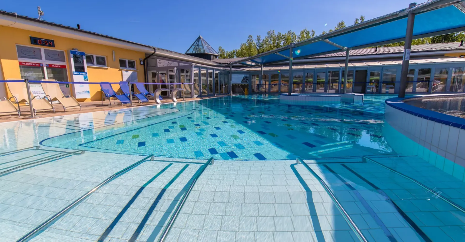 Bazén B2 zážitkový s geotermálnou vodou